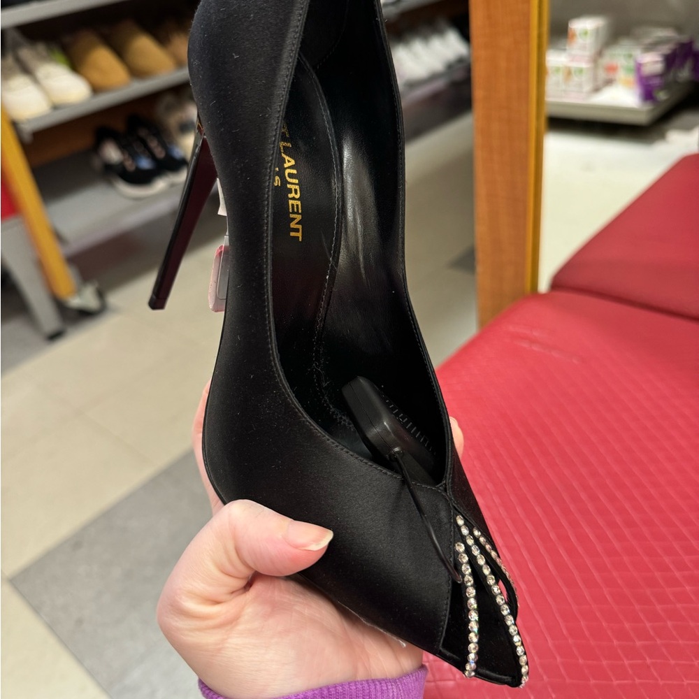 NWT YSL ALIX SATIN PUMPS SIZE 8.5